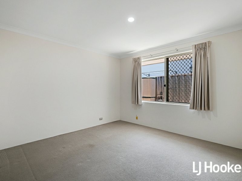 Photo - 1 Casey Close, Canning Vale WA 6155 - Image 12