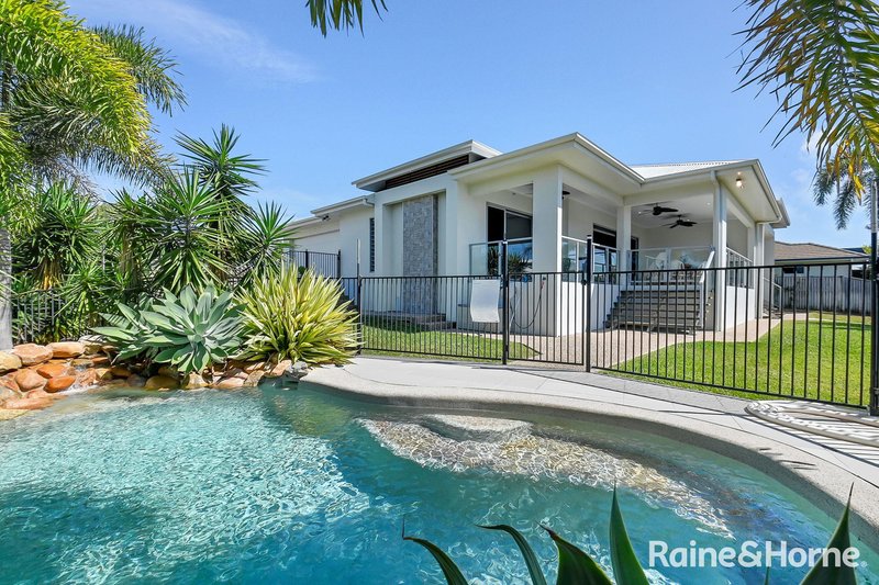 1 Cassidy Street, Bushland Beach QLD 4818