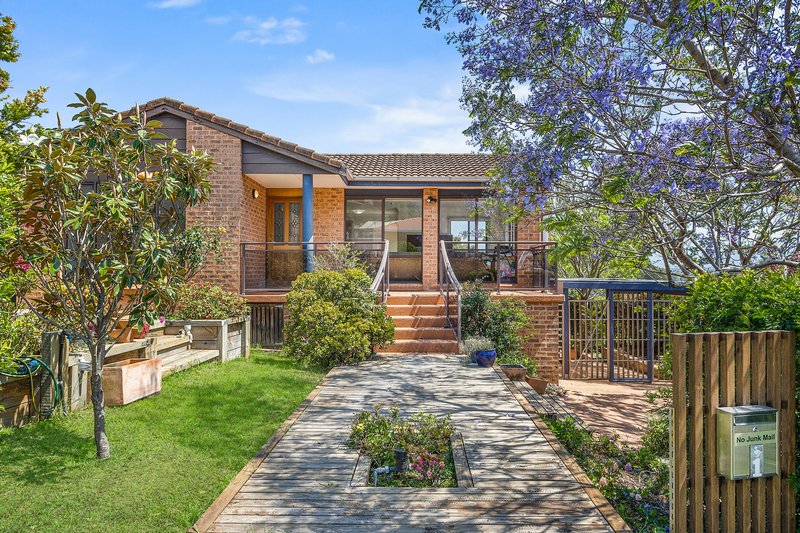 1 Castle Court, Berkeley NSW 2506