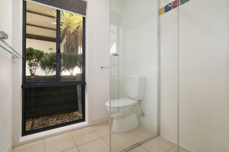 Photo - 1 Castle Cove, Wodonga VIC 3690 - Image 10