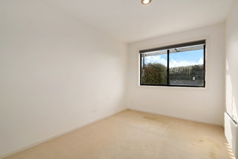 Photo - 1 Castle Cove, Wodonga VIC 3690 - Image 12