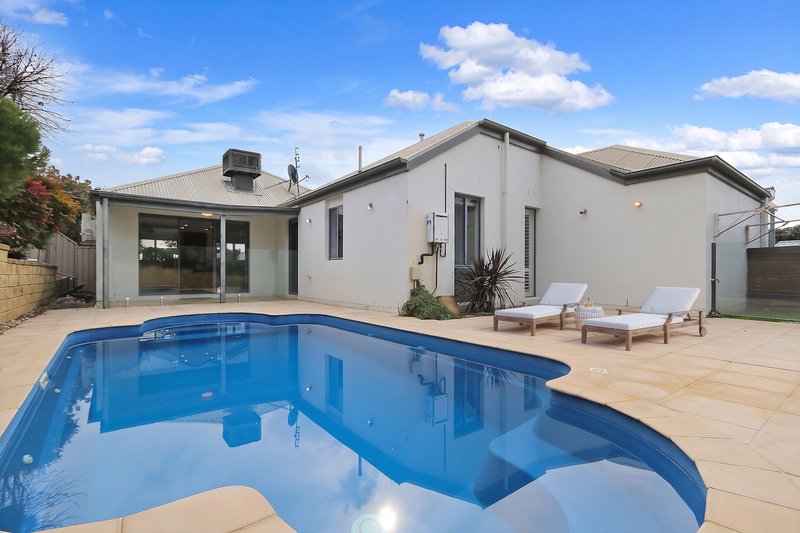 Photo - 1 Castle Cove, Wodonga VIC 3690 - Image 20