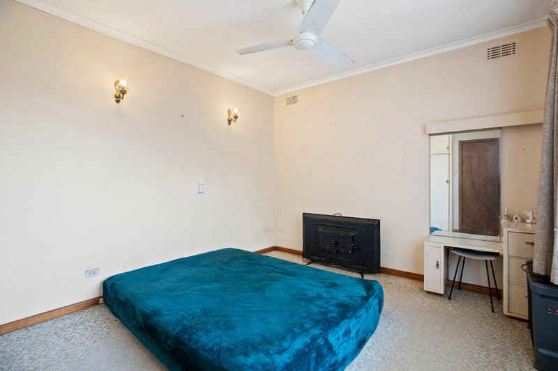 Photo - 1 Catherine Street, Ringwood VIC 3134 - Image 7