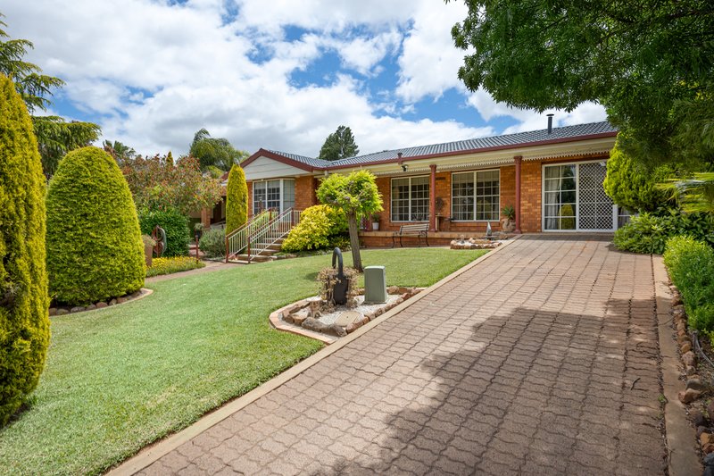 1 Centenary Place, Temora NSW 2666