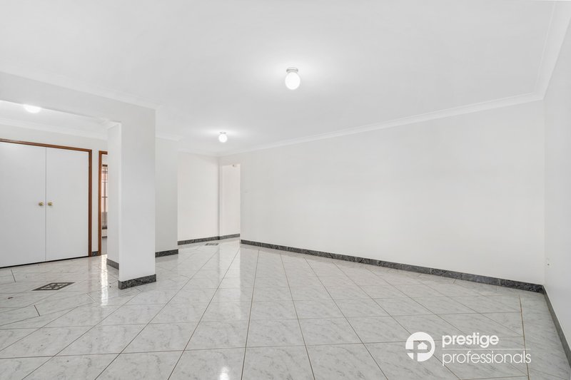 Photo - 1 Centennial Park Court, Wattle Grove NSW 2173 - Image 2