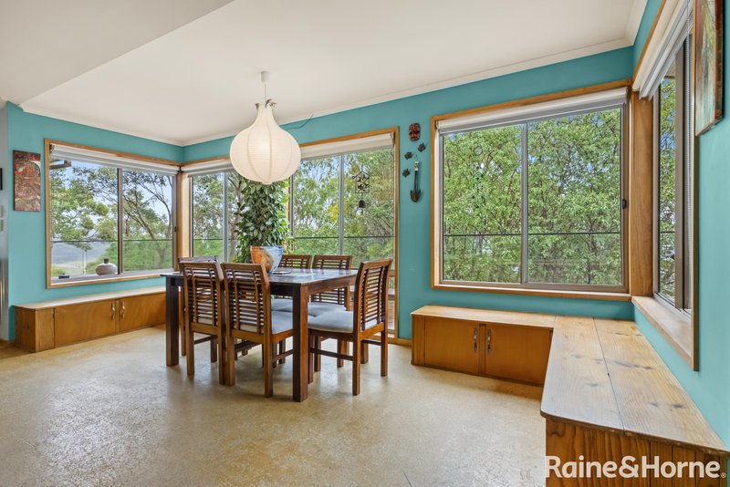 Photo - 1 Chambers Court, Darley VIC 3340 - Image 5