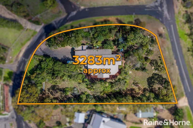 Photo - 1 Chambers Court, Darley VIC 3340 - Image 14