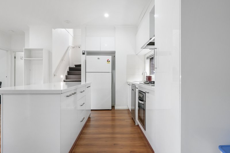 Photo - 1 Chava Place, Springvale South VIC 3172 - Image 3