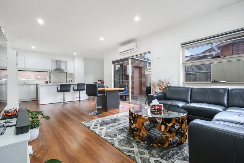 Photo - 1 Chava Place, Springvale South VIC 3172 - Image 6