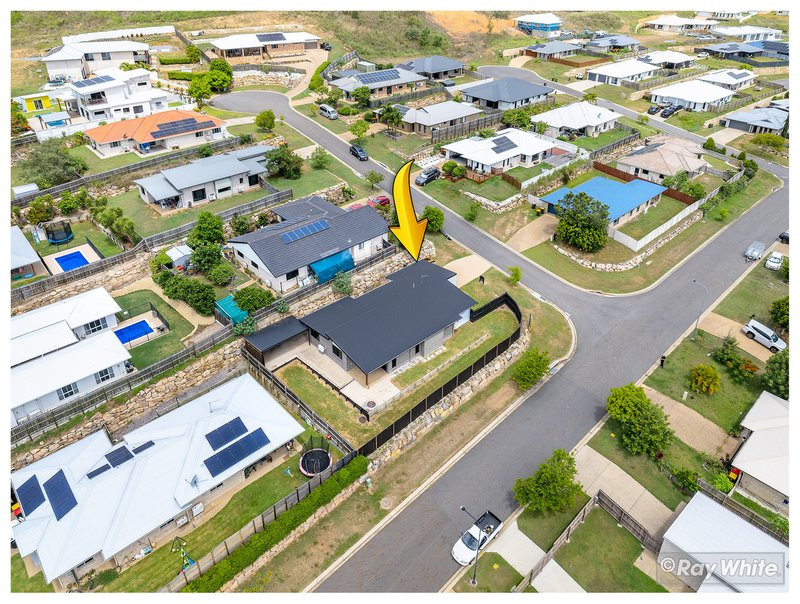 Photo - 1 Cherry Court, Norman Gardens QLD 4701 - Image 30