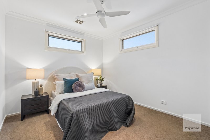 Photo - 1 Cherub Court, Taylors Lakes VIC 3038 - Image 12