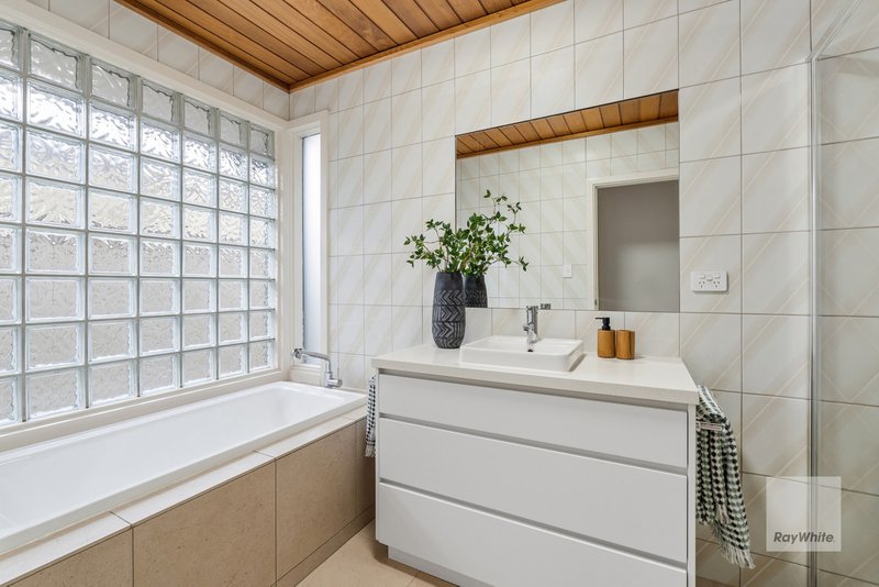 Photo - 1 Cherub Court, Taylors Lakes VIC 3038 - Image 13