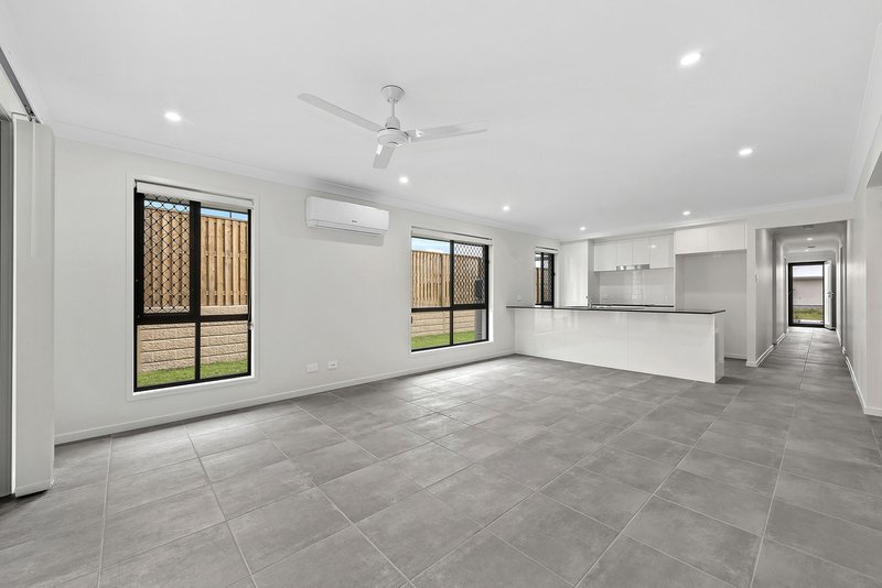 Photo - 1 Chervil Drive, Greenbank QLD 4124 - Image 3