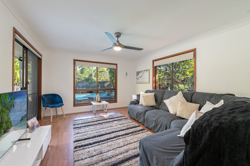 Photo - 1 Chevron Street, Ferny Hills QLD 4055 - Image 6