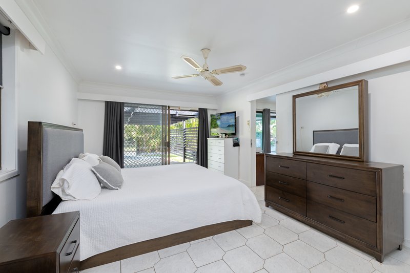 Photo - 1 Chevron Street, Ferny Hills QLD 4055 - Image 7