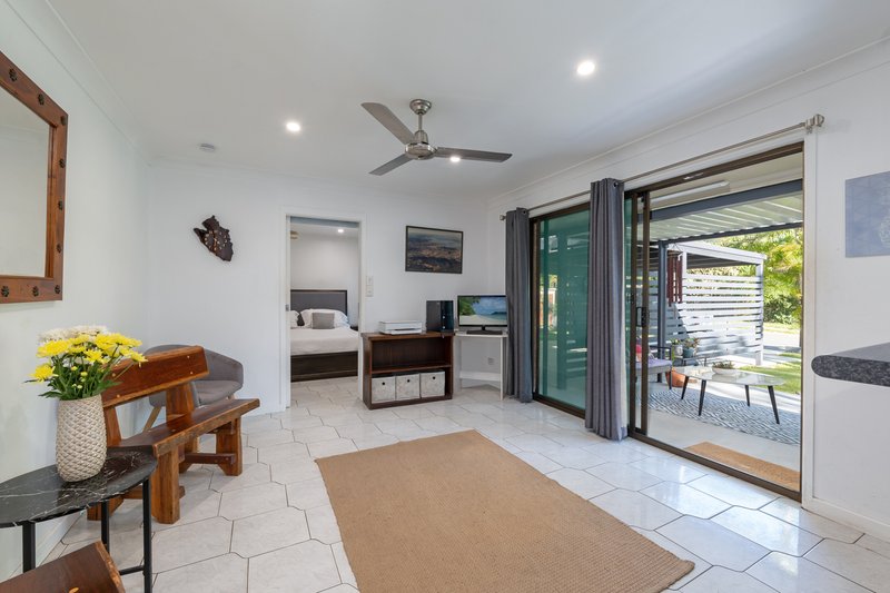 Photo - 1 Chevron Street, Ferny Hills QLD 4055 - Image 12