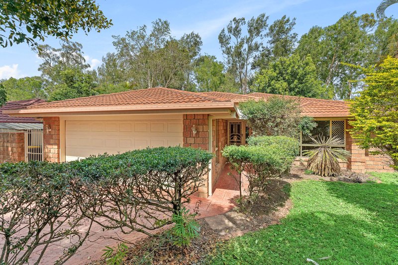 1 Chiswick Place, Forest Lake QLD 4078