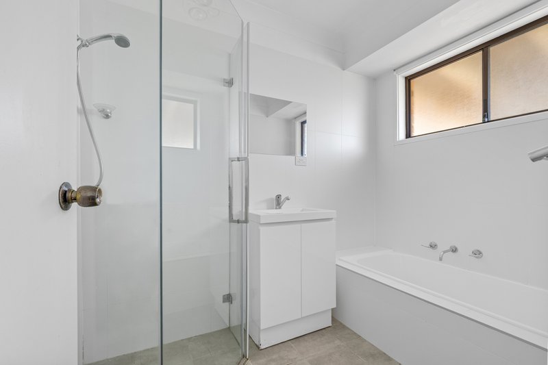 Photo - 1 Christopher Crescent, Lake Haven NSW 2263 - Image 7