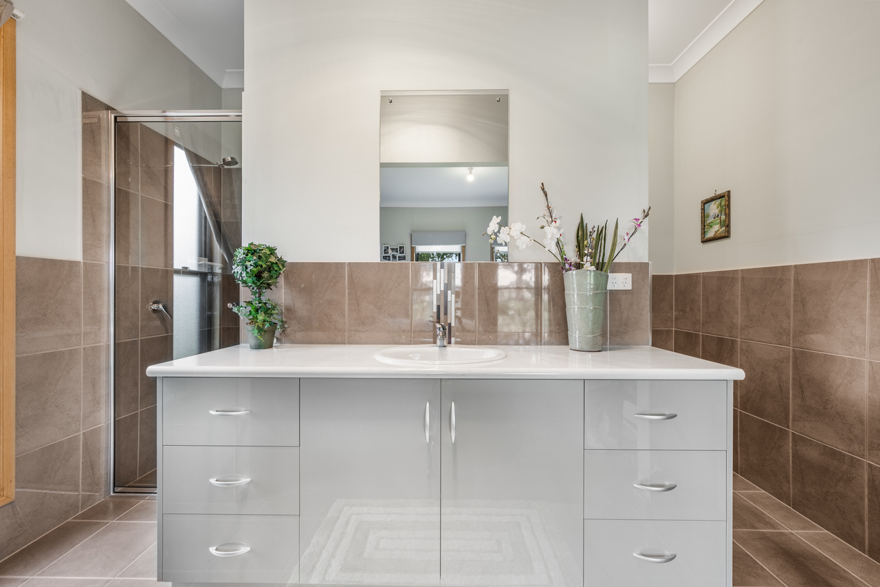 4-bedroom house at 1 Chuck Road, Tarpeena, SA 5277, Grant, South Australia