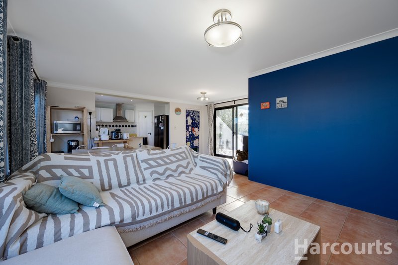 Photo - 1 Chusan Lane, Currambine WA 6028 - Image 4
