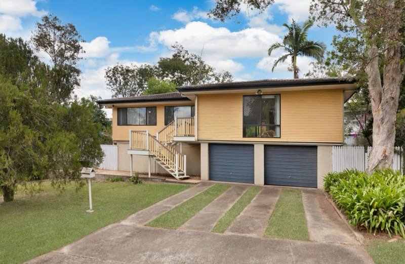 Photo - 1 Clandon Street, Indooroopilly QLD 4068 - Image 1