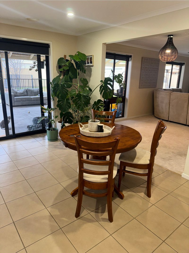 Photo - 1 Clark Court, Mildura VIC 3500 - Image 6