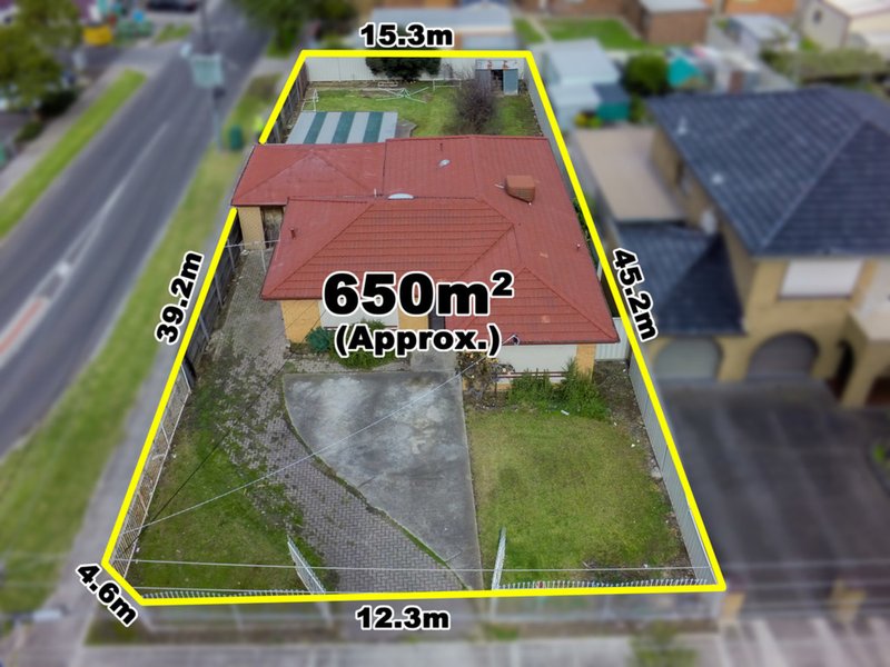 Photo - 1 Clarke Avenue, St Albans VIC 3021 - Image 9