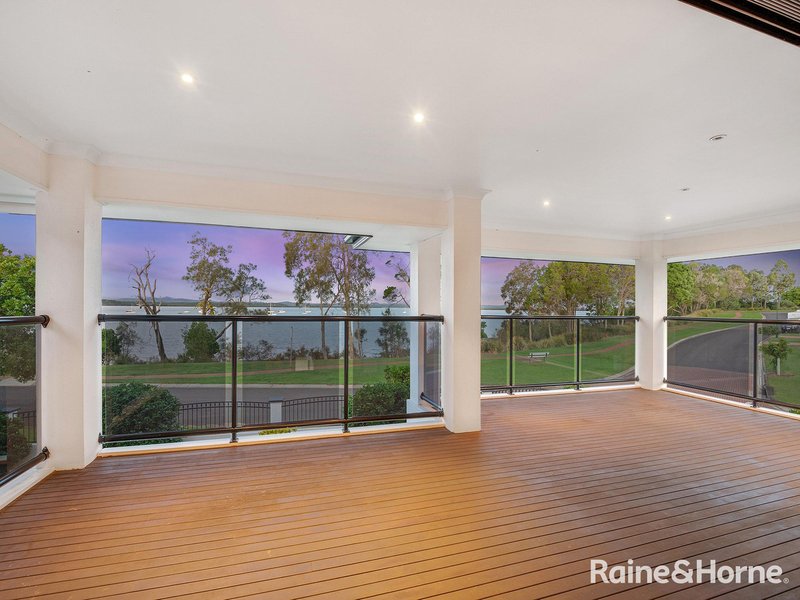 Photo - 1 Cliftonville Place, Redland Bay QLD 4165 - Image 11