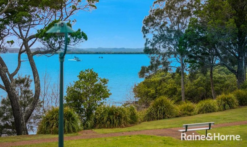 Photo - 1 Cliftonville Place, Redland Bay QLD 4165 - Image 25