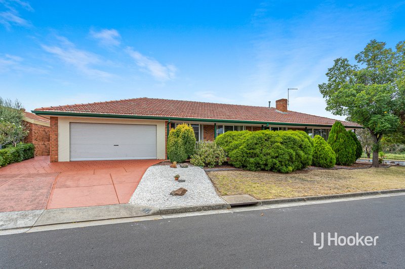 Photo - 1 Cliveden Court, Seabrook VIC 3028 - Image 2