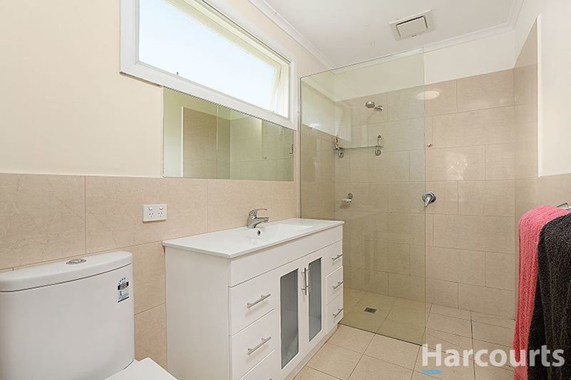 Photo - 1 Clovelly Court, Mount Waverley VIC 3149 - Image 5