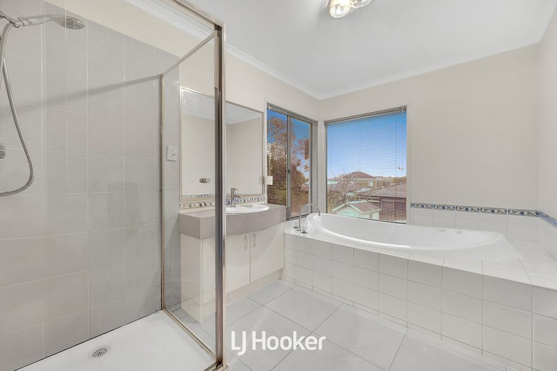 Photo - 1 Cloverlea Grove, Narre Warren South VIC 3805 - Image 15