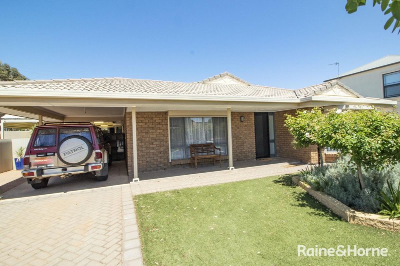 Photo - 1 Cobbin Street, Port Augusta West SA 5700 - Image 2