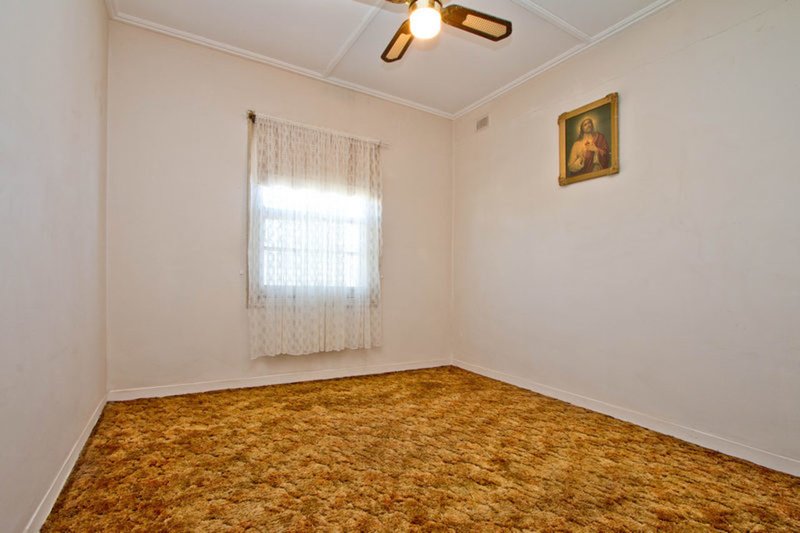 Photo - 1 Cole Avenue, Findon SA 5023 - Image 2