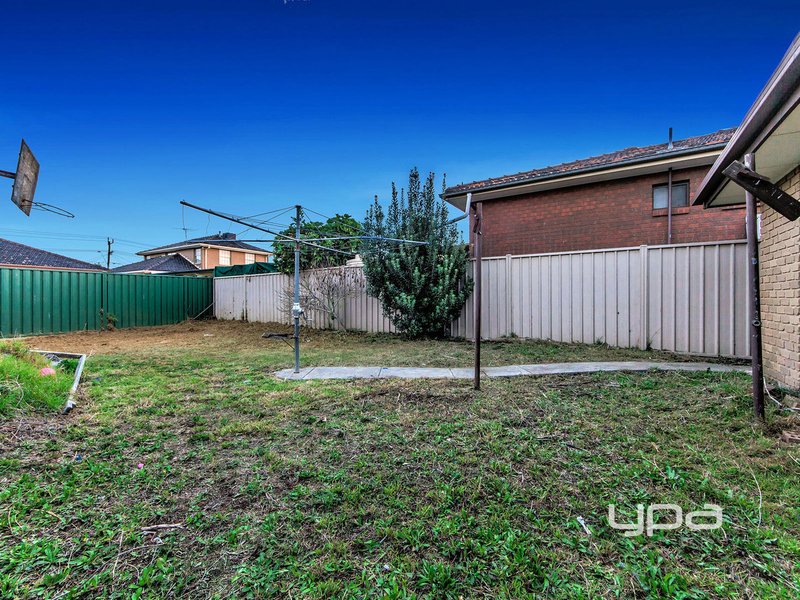 Photo - 1 Concord Circuit, Albanvale VIC 3021 - Image 9