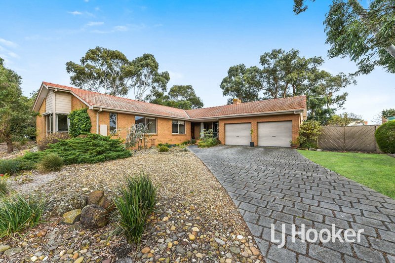 Photo - 1 Connie Court, Cranbourne VIC 3977 - Image 2