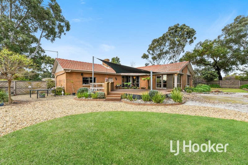 Photo - 1 Connie Court, Cranbourne VIC 3977 - Image 5