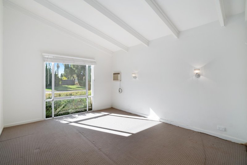 Photo - 1 Conroy Place, Bull Creek WA 6149 - Image 6