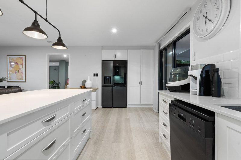 Photo - 1 Constellation Crescent, Mudgeeraba QLD 4213 - Image 4