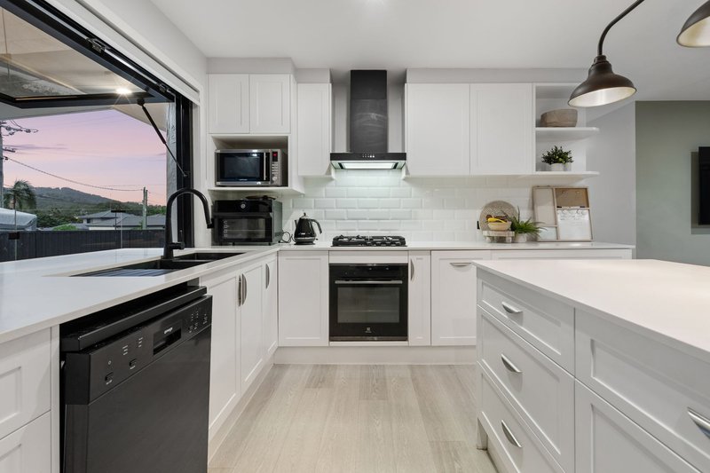 Photo - 1 Constellation Crescent, Mudgeeraba QLD 4213 - Image 6