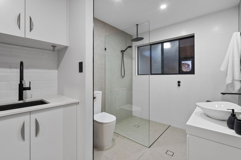Photo - 1 Constellation Crescent, Mudgeeraba QLD 4213 - Image 20
