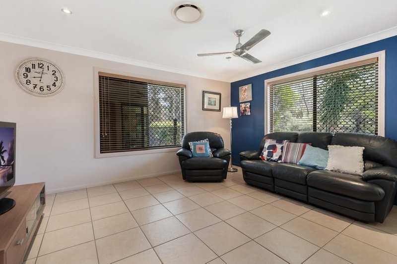 Photo - 1 Conway Court, North Lakes QLD 4509 - Image 4