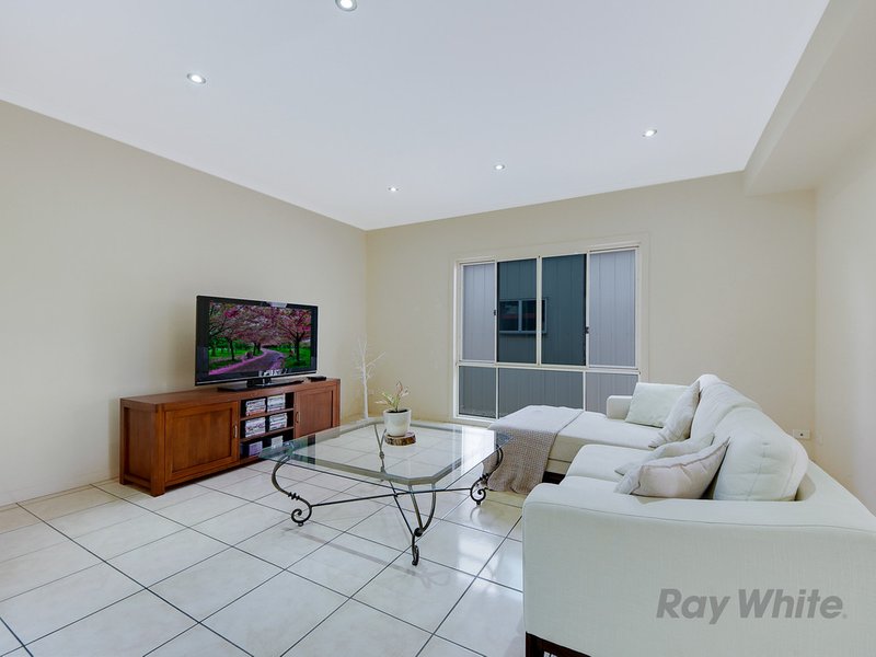 Photo - 1 Cooba Court, Murrumba Downs QLD 4503 - Image 9