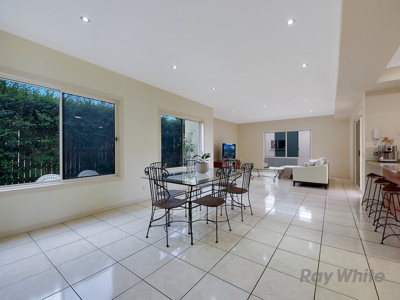 Photo - 1 Cooba Court, Murrumba Downs QLD 4503 - Image 10