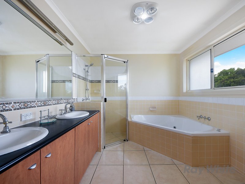 Photo - 1 Cooba Court, Murrumba Downs QLD 4503 - Image 13