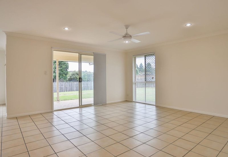 Photo - 1 Cooba Court, Narangba QLD 4504 - Image 6