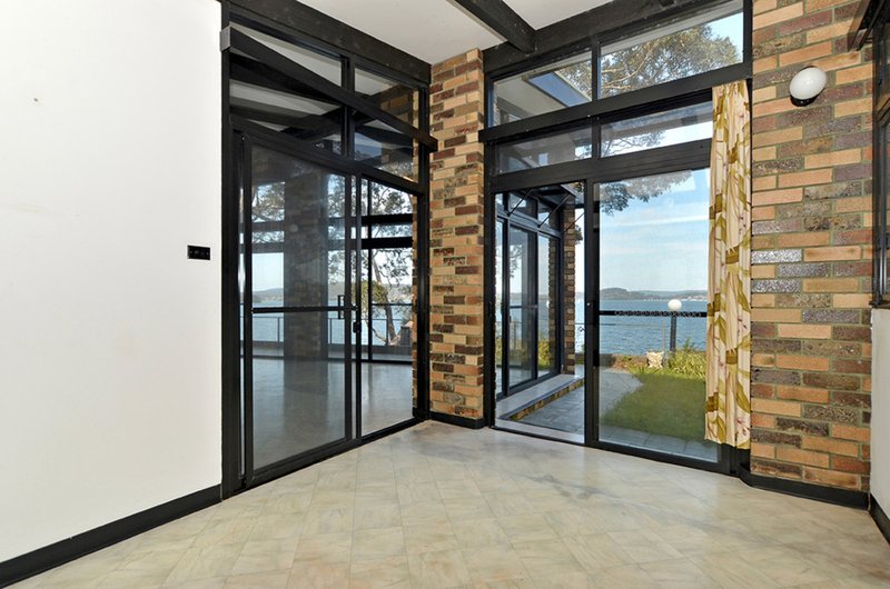 Photo - 1 Coogee Road, Point Clare NSW 2250 - Image 8