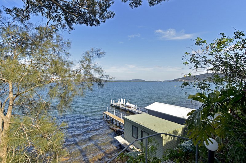Photo - 1 Coogee Road, Point Clare NSW 2250 - Image 13