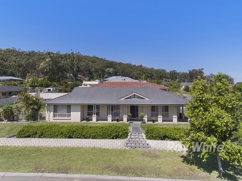 Photo - 1 Corella Close, Fennell Bay NSW 2283 - Image 1