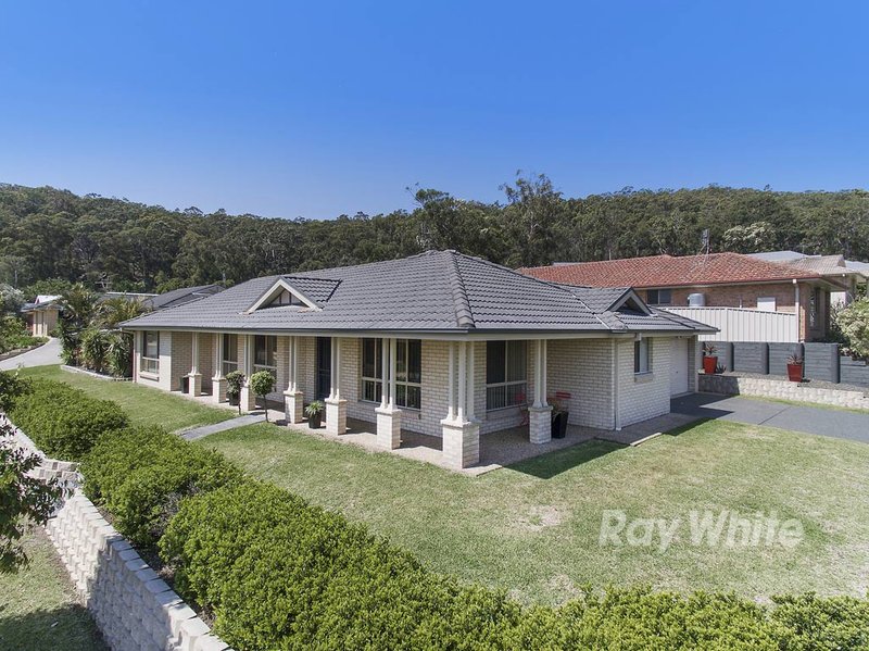 Photo - 1 Corella Close, Fennell Bay NSW 2283 - Image 4